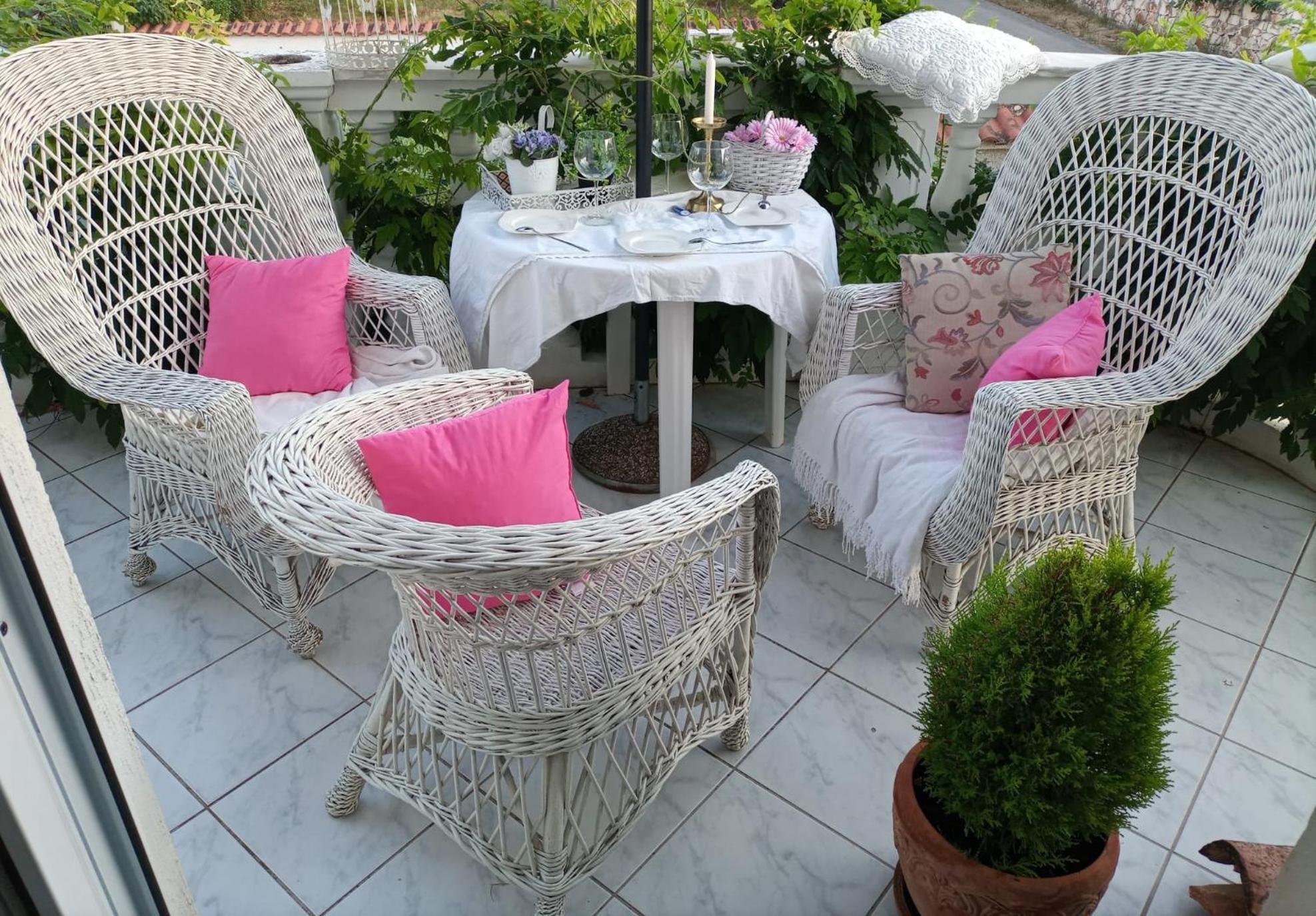Apartment Jozefina Porec Exterior photo